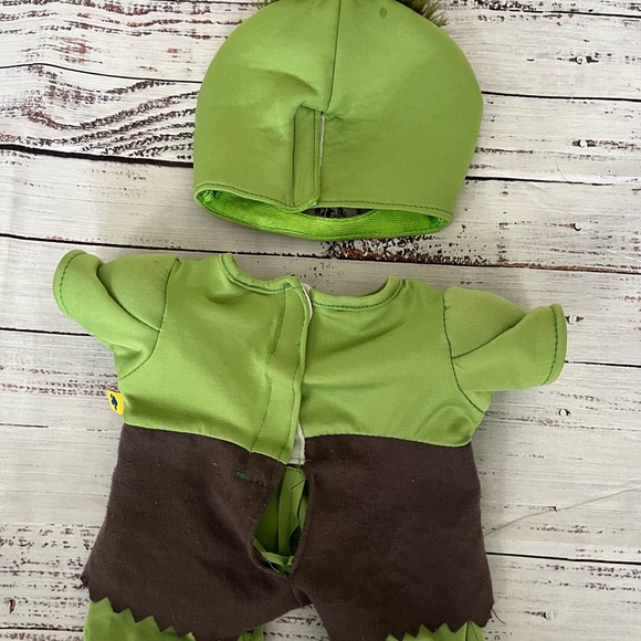 2012 Build A Bear The Hulk outfit - Picture 2 of 2